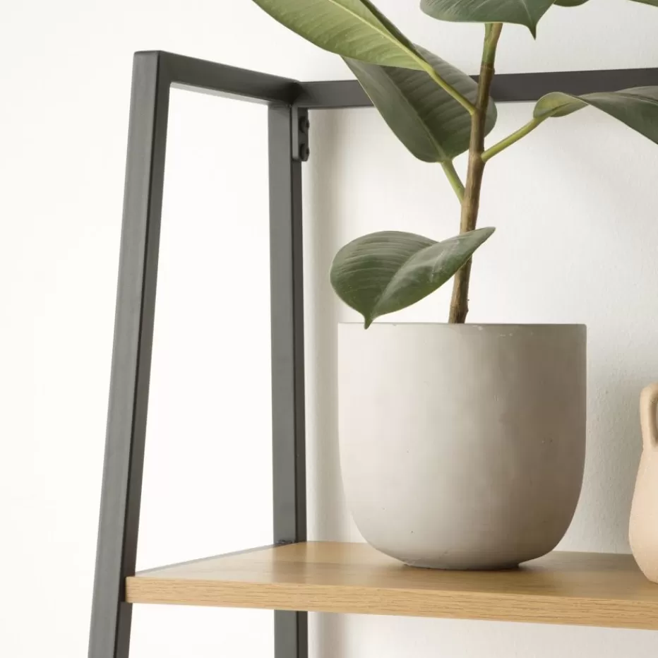 Shop Madison étagère échelle en chêne sauvage et métal noir Meubles Auxiliaires | Étagères